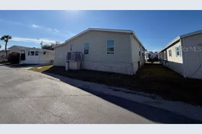 4851 W Gandy Boulevard #B4L19, Tampa, FL 33611 - Photo 10