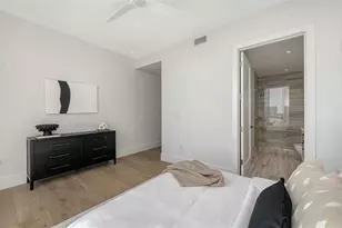 253 Golden Gate Point, Sarasota, FL 34236 - Photo 32