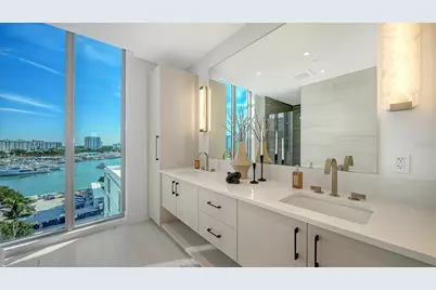 253 Golden Gate Point #703, Sarasota, FL 34236 - Photo 26