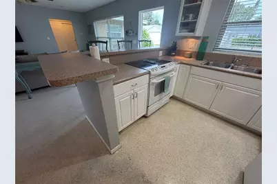 1648 Idle Lane, Sarasota, FL 34231 - Photo 18