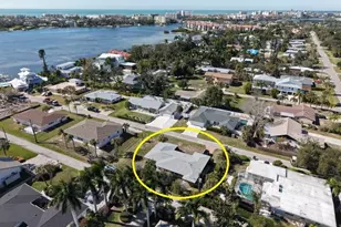 1648 Idle Ln, Sarasota, FL 34231 - Photo 2