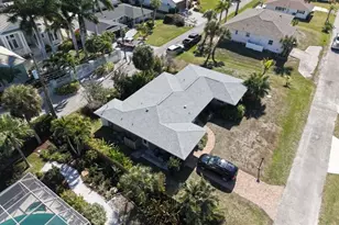 1648 Idle Ln, Sarasota, FL 34231 - Photo 18