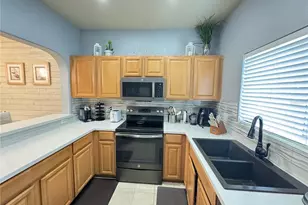 12350 Destiny Dr, Venice, FL 34292 - Photo 2