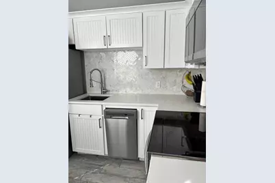 304 53rd Street W, Bradenton, FL 34209 - Photo 8