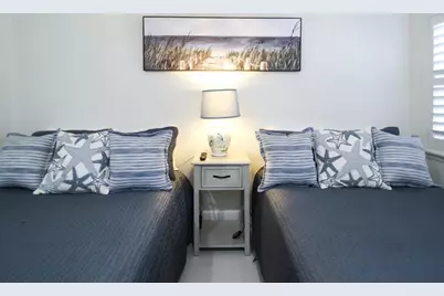 1291 Siesta Bayside Drive #1291A, Sarasota, FL 34242 - Photo 8