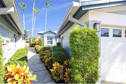 1291 Siesta Bayside Drive #1291A, Sarasota, FL 34242 - Photo 2