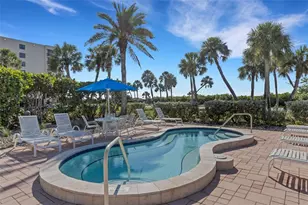 1105 Gulf of Mexico Dr, Longboat Key, FL 34228 - Photo 54
