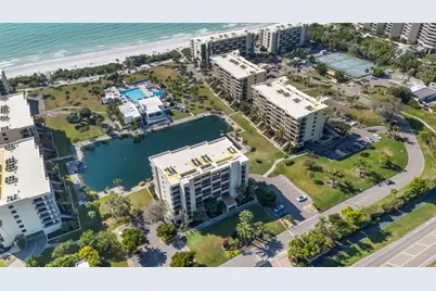 1105 Gulf Of Mexico Drive #401, Longboat Key, FL 34228 - Photo 44