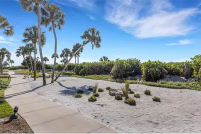 1105 Gulf Of Mexico Drive #401, Longboat Key, FL 34228 - Photo 50