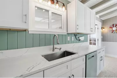 4626 Gleason Avenue, Sarasota, FL 34242 - Photo 18