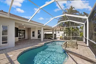 4046 Green Tree Ave, Sarasota, FL 34233 - Photo 32