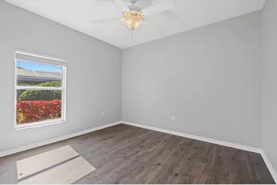 4046 Green Tree Avenue, Sarasota, FL 34233 - Photo 20