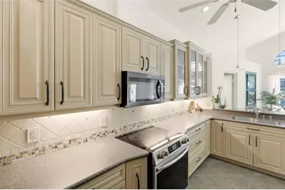 12806 7th Avenue NE, Bradenton, FL 34212 - Photo 8