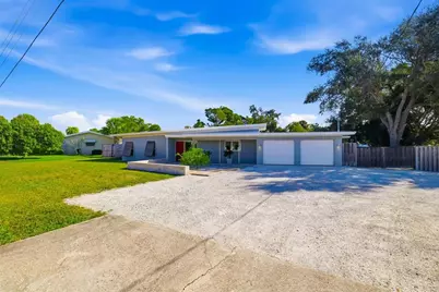 456 Magellan Drive, Sarasota, FL 34243 - Photo 6