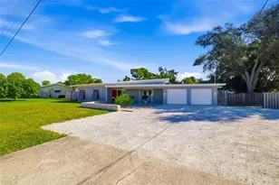 456 Magellan Dr, Sarasota, FL 34243 - Photo 6