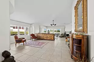 3435 Winding Oaks Dr, Longboat Key, FL 34228 - Photo 16