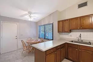 5719 Westwind Ln, Sarasota, FL 34231 - Photo 22