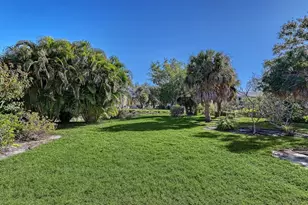 5719 Westwind Ln, Sarasota, FL 34231 - Photo 10