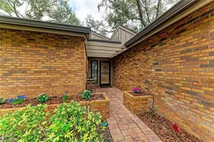 1505 Blue Oak Ln, Bradenton, FL 34209 - Photo 4