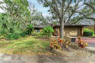 1505 Blue Oak Ln, Bradenton, FL 34209 - Photo 2