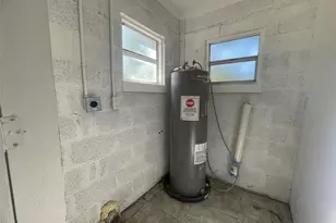 525 E Helen Ave, Punta Gorda, FL 33950 - Photo 14