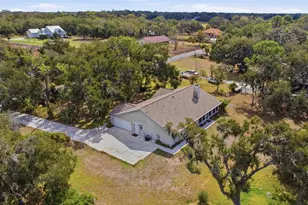 10205 28th Ave E, Palmetto, FL 34221 - Photo 6