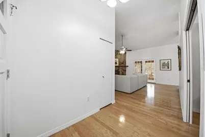 10205 28th Ave E, Palmetto, FL 34221 - Photo 8