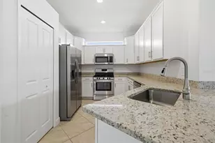 15942 Clear Skies Pl, Bradenton, FL 34211 - Photo 4