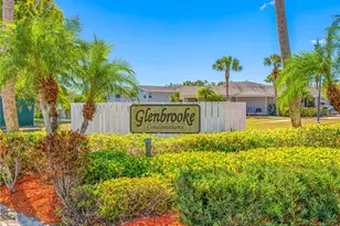 8123 45th Ct E, Sarasota, FL 34243 - Photo 12