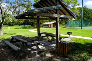 3524 Prado Dr, Sarasota, FL 34235 - Photo 54