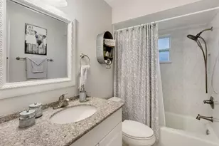 6994 W Country Club Dr N, Sarasota, FL 34243 - Photo 26