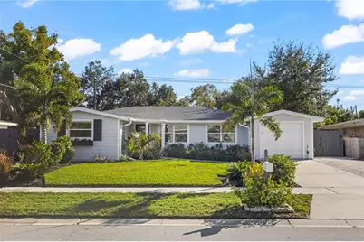 3122 Regatta Circle, Sarasota, FL 34231 - Photo 2