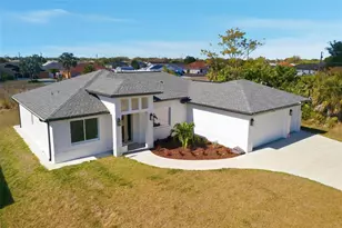 2723 Hopwood Rd, North Port, FL 34287 - Photo 2