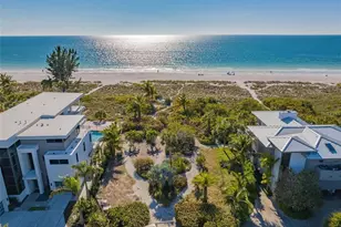 102 Sunset Ln, Holmes Beach, FL 34217 - Photo 1