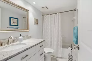 1630 Treehouse Cir, Sarasota, FL 34231 - Photo 34