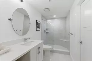 800 N Tamiami Trail, Sarasota, FL 34236 - Photo 28