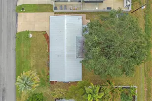 2930 Floyd St, Sarasota, FL 34239 - Photo 10