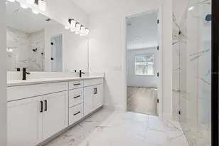 8007 Seaflower Pkwy, Bradenton, FL 34210 - Photo 16