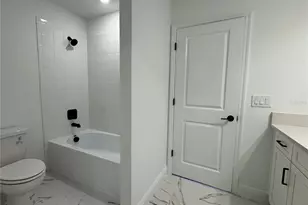 8007 Seaflower Pkwy, Bradenton, FL 34210 - Photo 26