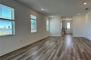 8007 Seaflower Pkwy, Bradenton, FL 34210 - Photo 4