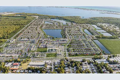 8007 Seaflower Parkway, Bradenton, FL 34210 - Photo 36