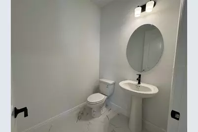 8007 Seaflower Parkway, Bradenton, FL 34210 - Photo 12