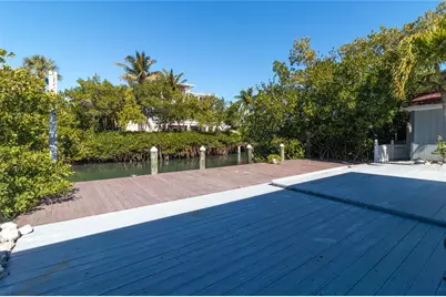 518 56th Street, Holmes Beach, FL 34217 - Photo 40