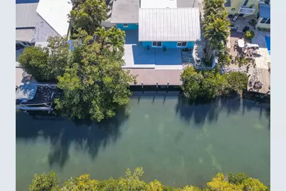 518 56th Street, Holmes Beach, FL 34217 - Photo 32