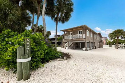 807 S Bay Boulevard, Anna Maria, FL 34216 - Photo 1