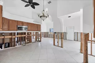 651 Jungle Queen Way, Longboat Key, FL 34228 - Photo 18