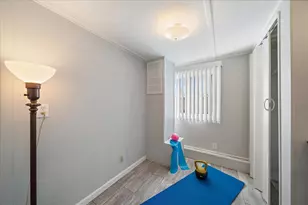 84 Del Rio Dr, Palmetto, FL 34221 - Photo 16