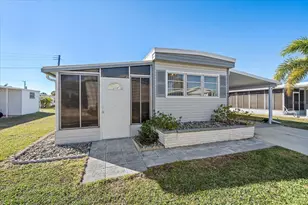 84 Del Rio Dr, Palmetto, FL 34221 - Photo 1