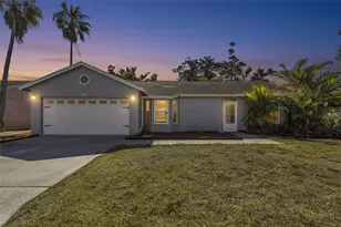 6109 61st Ct E, Palmetto, FL 34221 - Photo 2