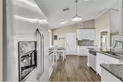 6109 61st Court E, Palmetto, FL 34221 - Photo 14